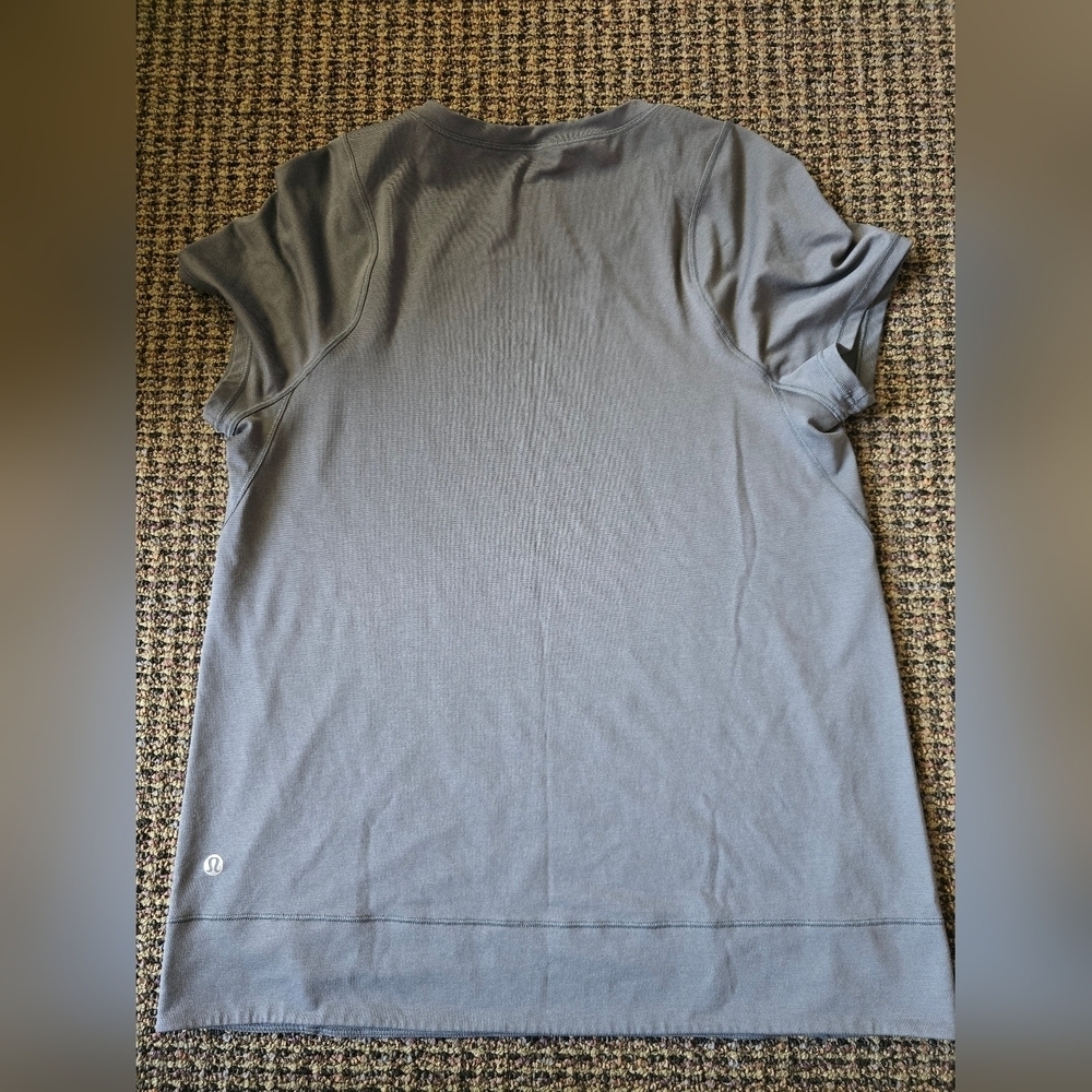 lululemon athletica Slate Gray Short Sleeve Tee - Picture 2 of 4